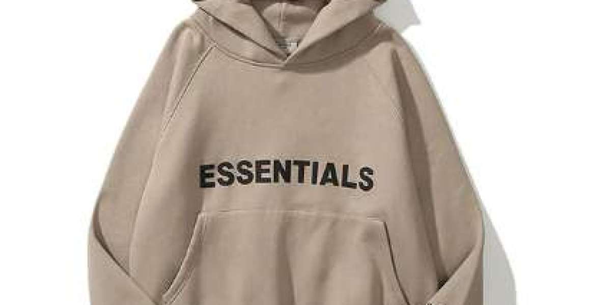 Essentials Elegance: Elevate Your Wardrobe with the Perfect Hoodie